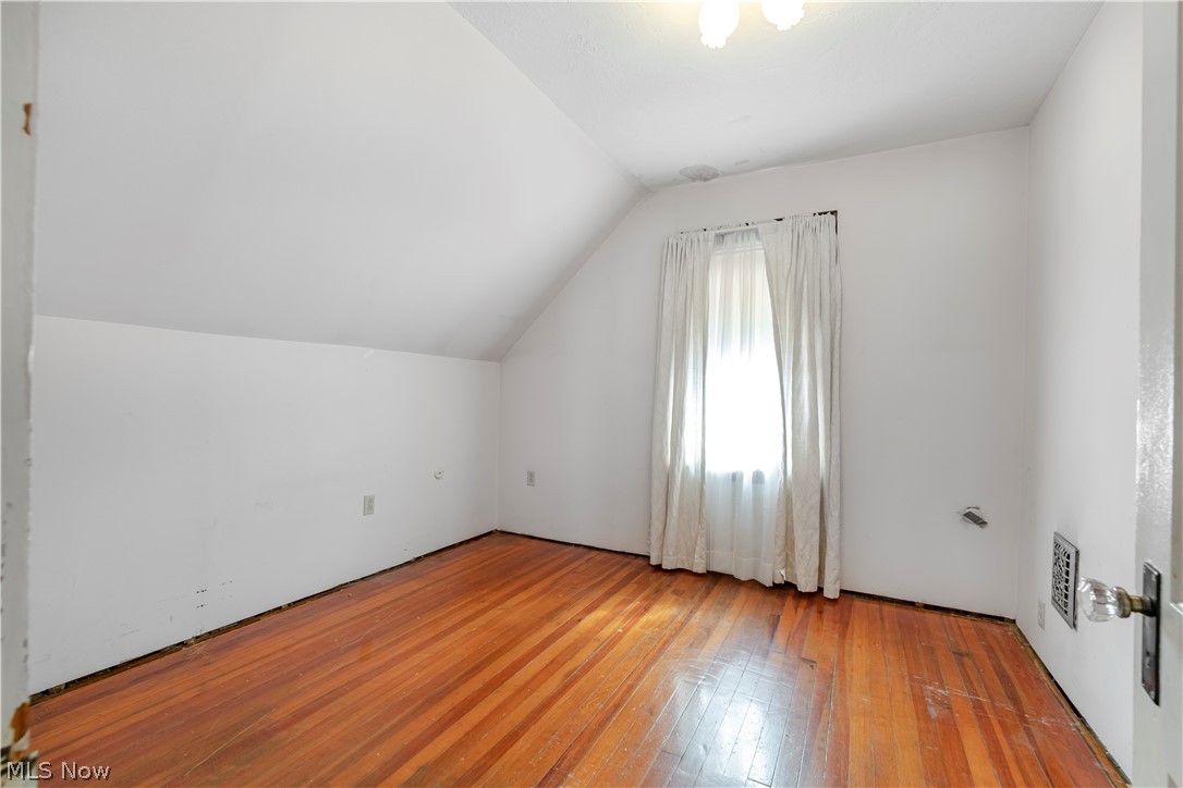 3901 Henritze Avenue Cleveland OH 44109