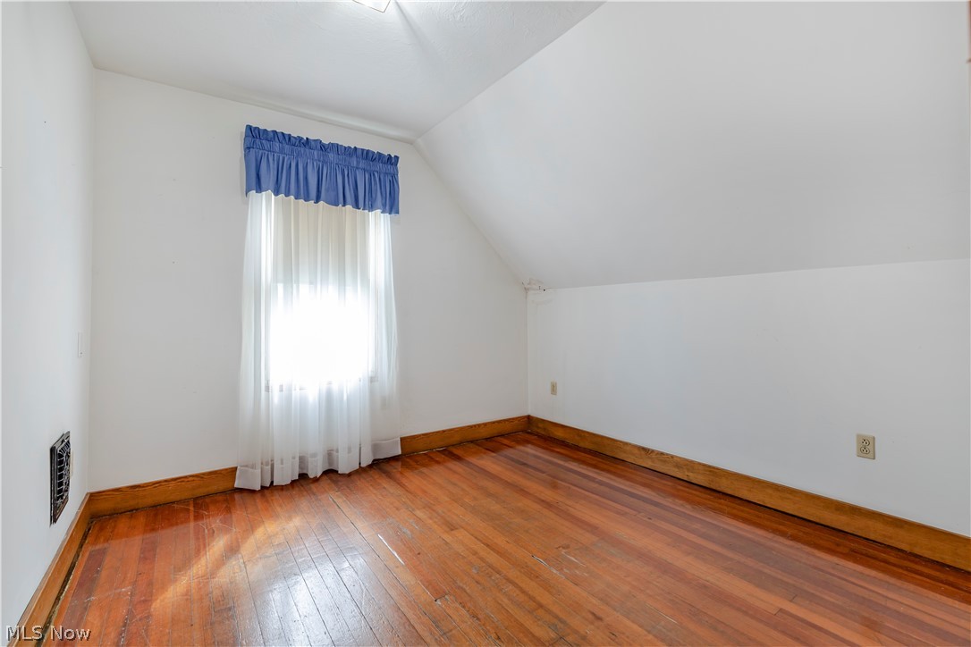 3901 Henritze Avenue Cleveland OH 44109
