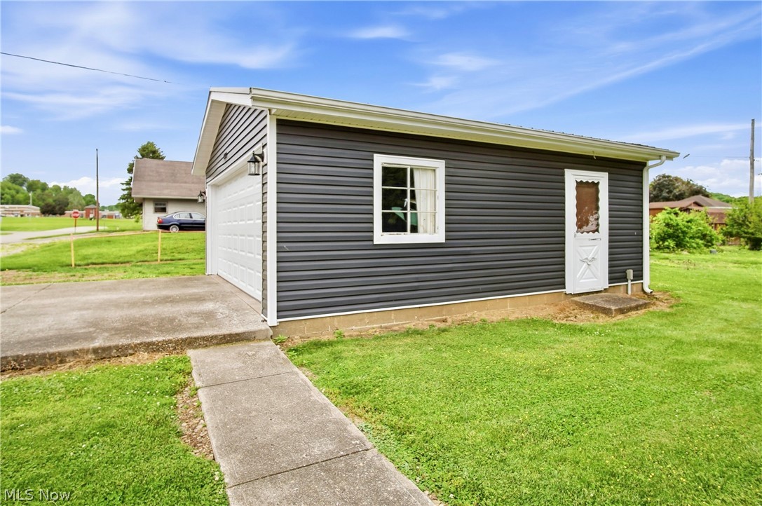 289 Elm Street Duncan Falls OH 43734