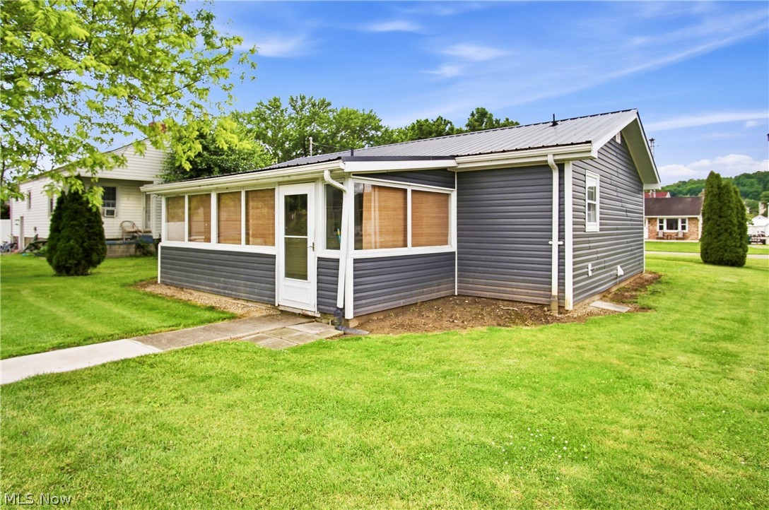 289 Elm Street Duncan Falls OH 43734