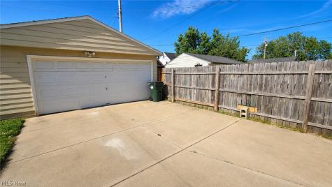 6818 Belmere Drive Parma OH 44129