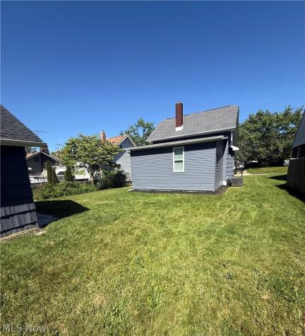 586 Brittain Road Akron OH 44305