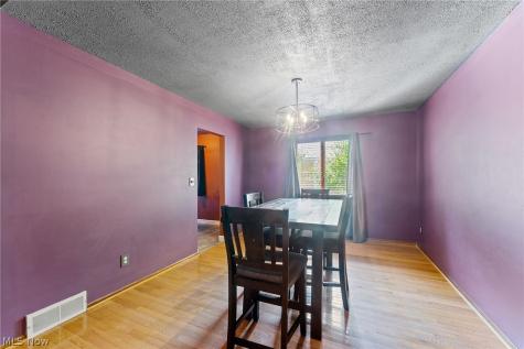4785 Logan Arms Drive Youngstown OH 44505
