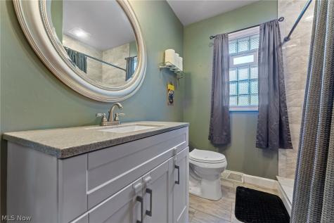 4785 Logan Arms Drive Youngstown OH 44505