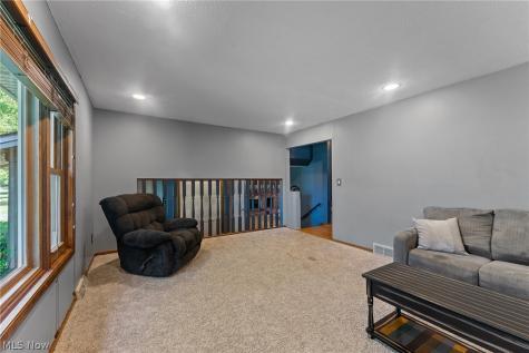 4785 Logan Arms Drive Youngstown OH 44505