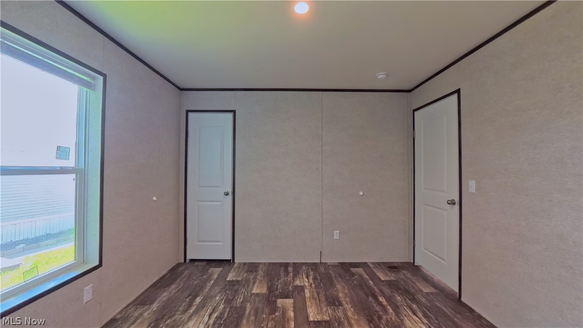 1006 South Park Circle Brookfield OH 44403