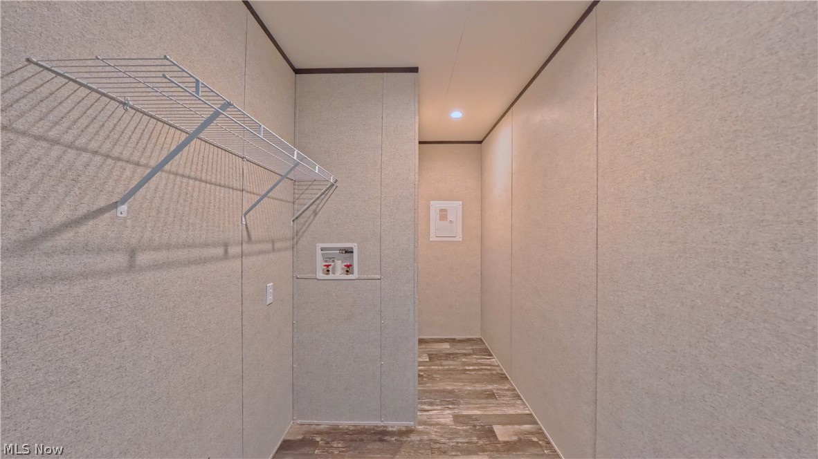 1006 South Park Circle Brookfield OH 44403