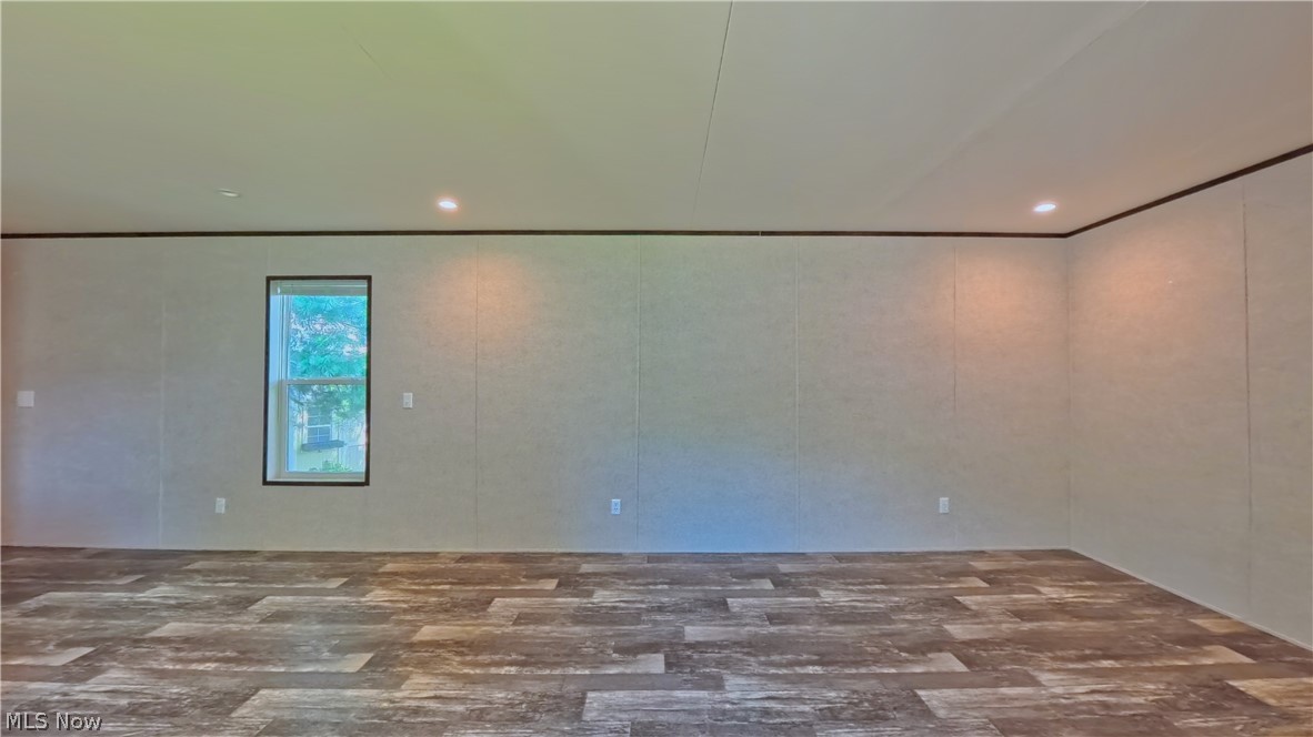 1006 South Park Circle Brookfield OH 44403