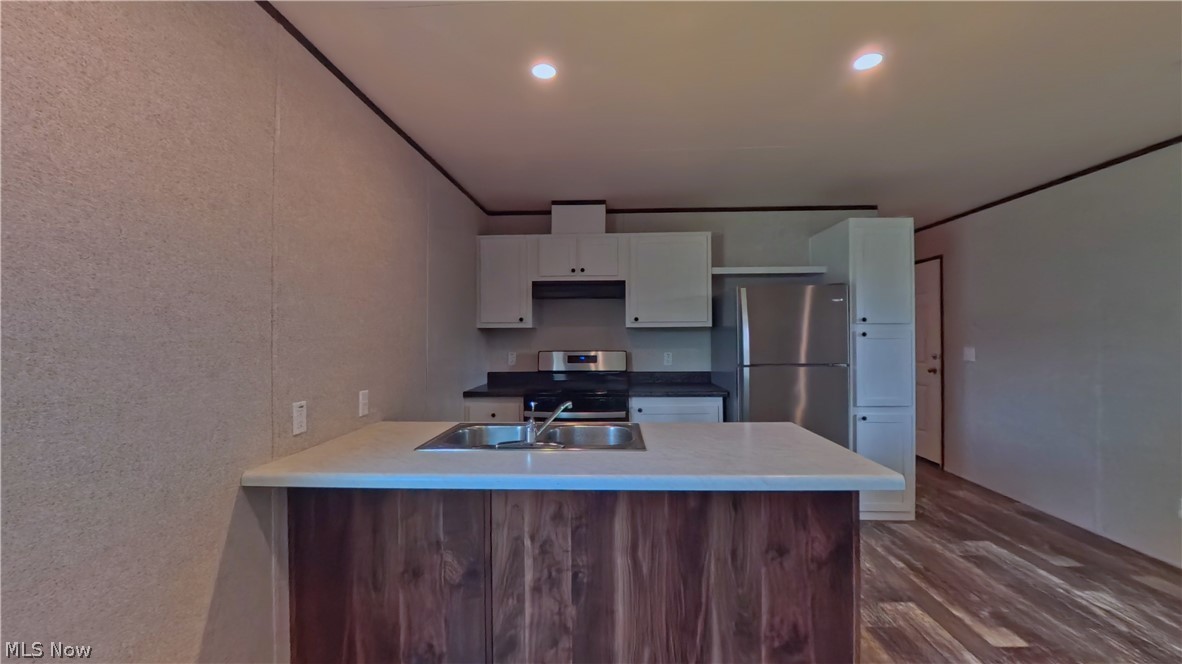 1006 South Park Circle Brookfield OH 44403