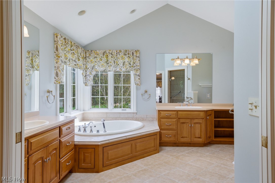 32245 Burlwood Drive Solon OH 44139