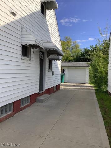 20004 Libby Road Maple Heights OH 44137