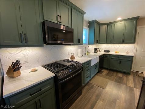 578 Fieldstone Drive Amherst OH 44001