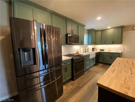 578 Fieldstone Drive Amherst OH 44001