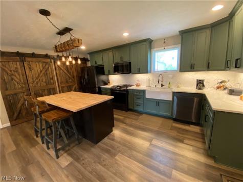 578 Fieldstone Drive Amherst OH 44001