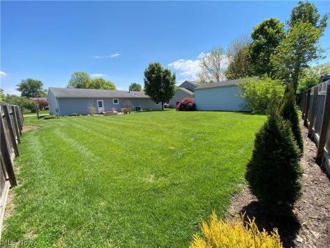 578 Fieldstone Drive Amherst OH 44001