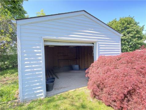 578 Fieldstone Drive Amherst OH 44001