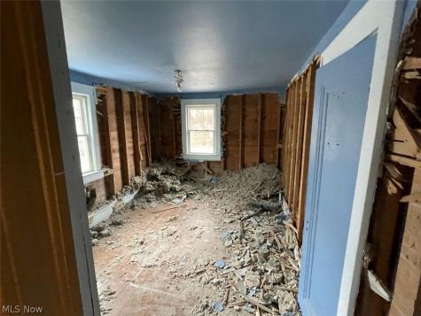 73 W Burns Avenue Akron OH 44310