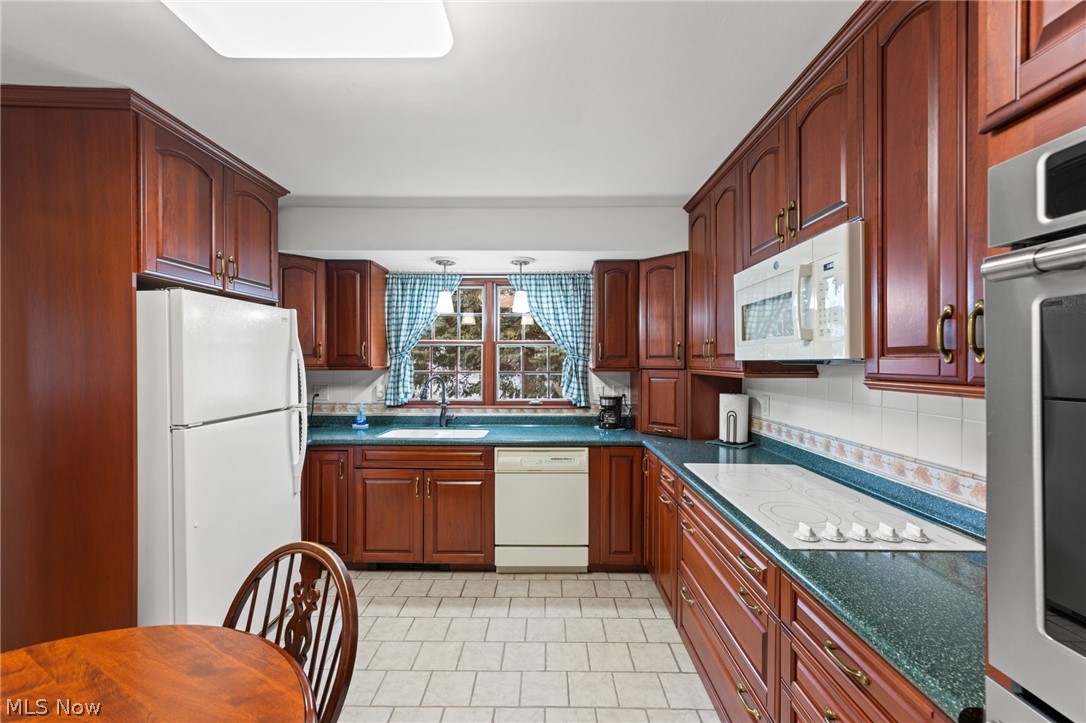 1611 Winterhaven Avenue Ashtabula OH 44004