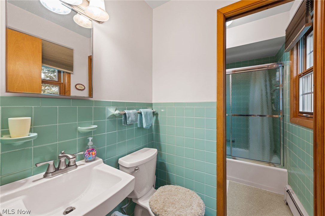 1611 Winterhaven Avenue Ashtabula OH 44004