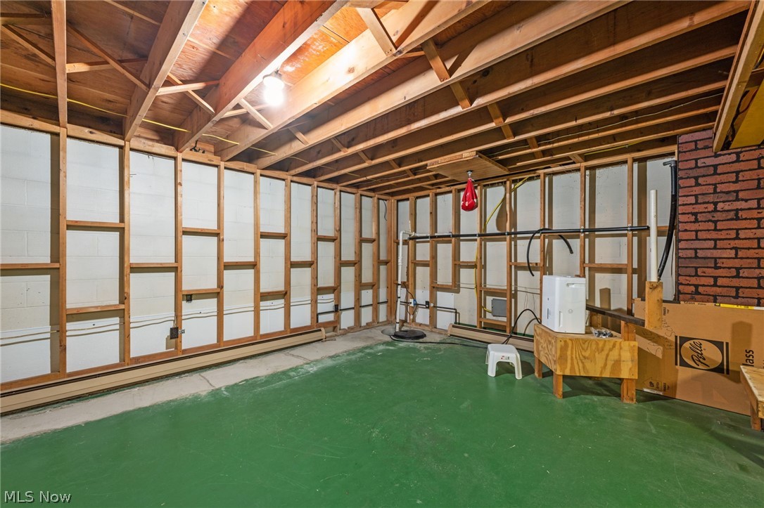 1611 Winterhaven Avenue Ashtabula OH 44004