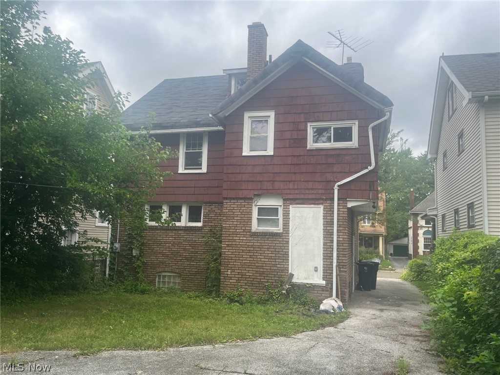 3286 Yorkshire Road Cleveland Heights OH 44118