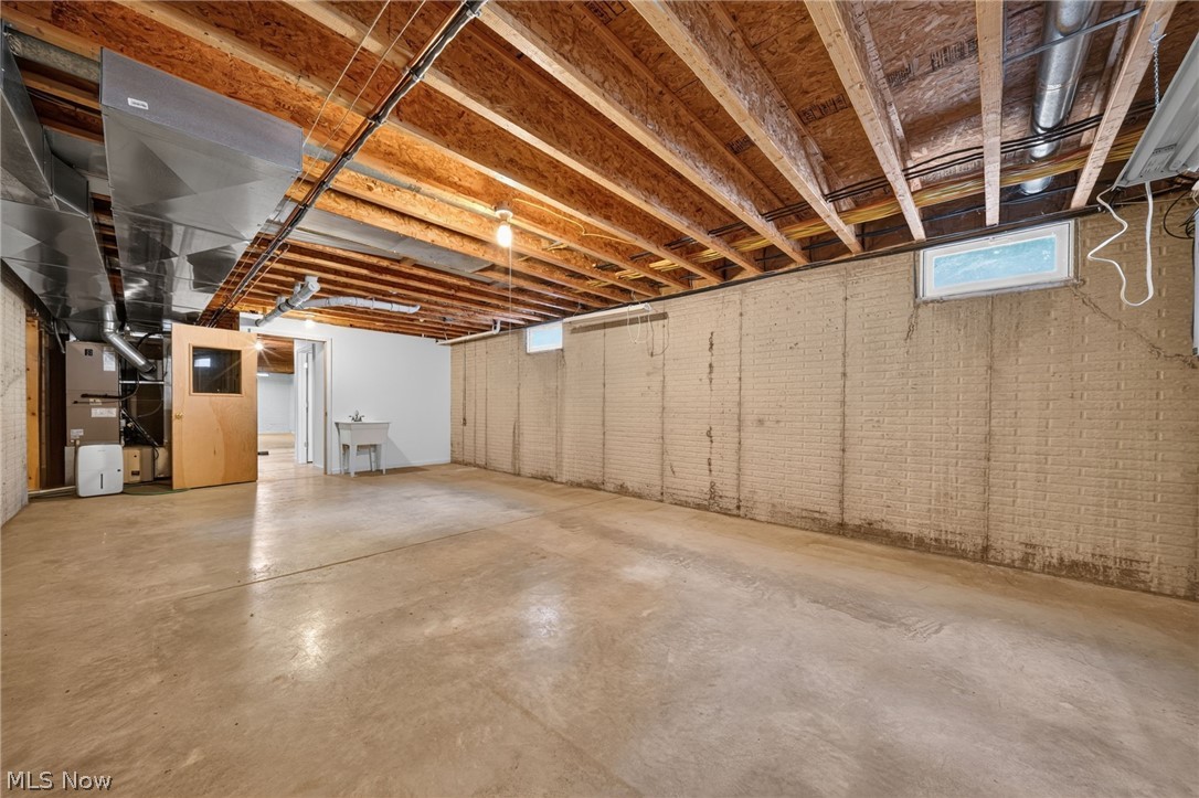 2940 Corries Way Conneaut OH 44030