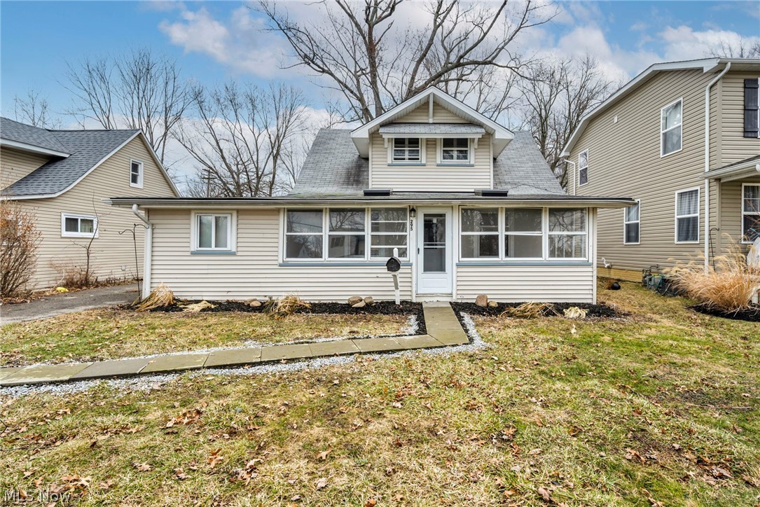 295 E 238th Street Euclid OH 44123