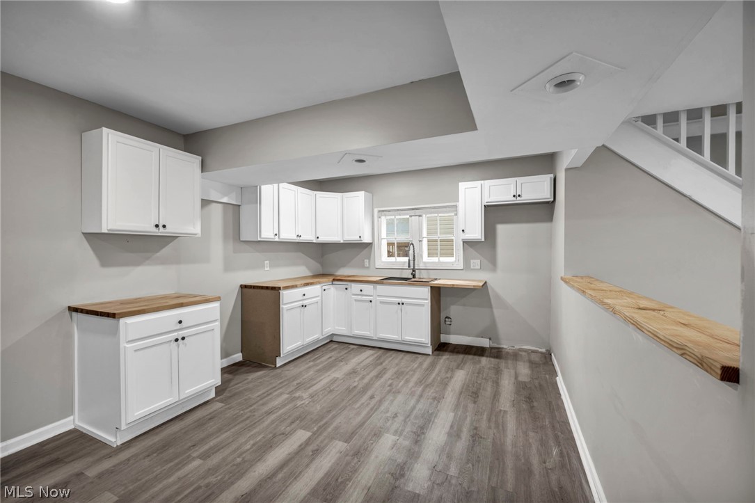 295 E 238th Street Euclid OH 44123