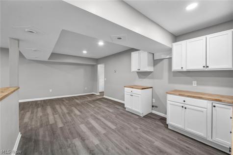 295 E 238th Street Euclid OH 44123