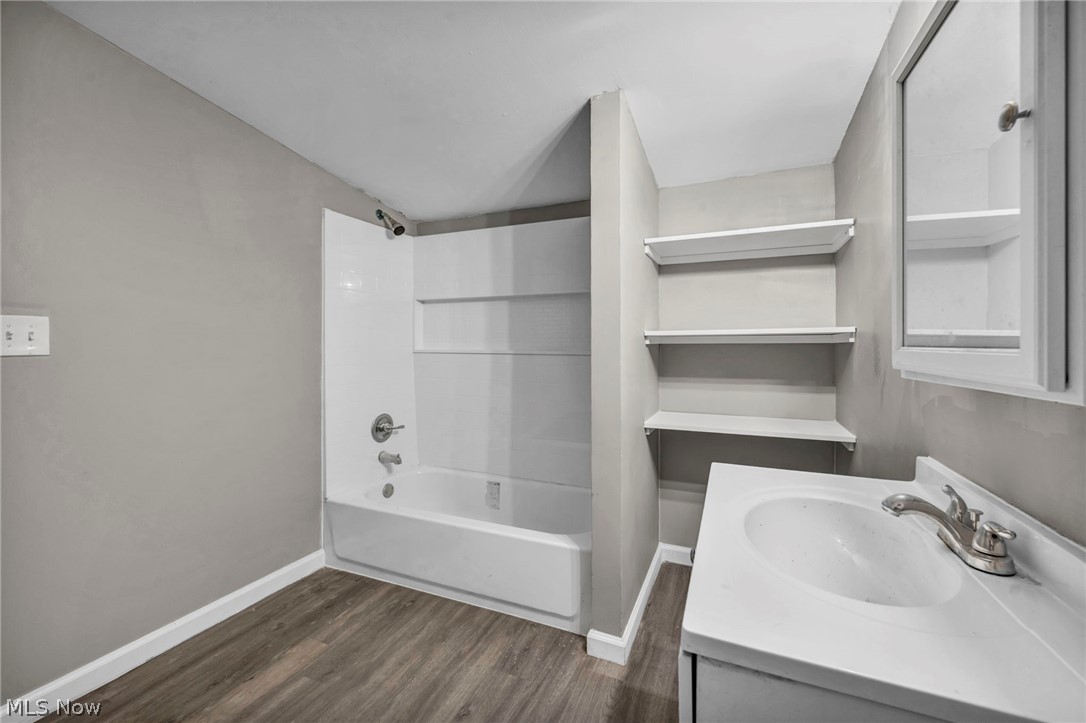 295 E 238th Street Euclid OH 44123
