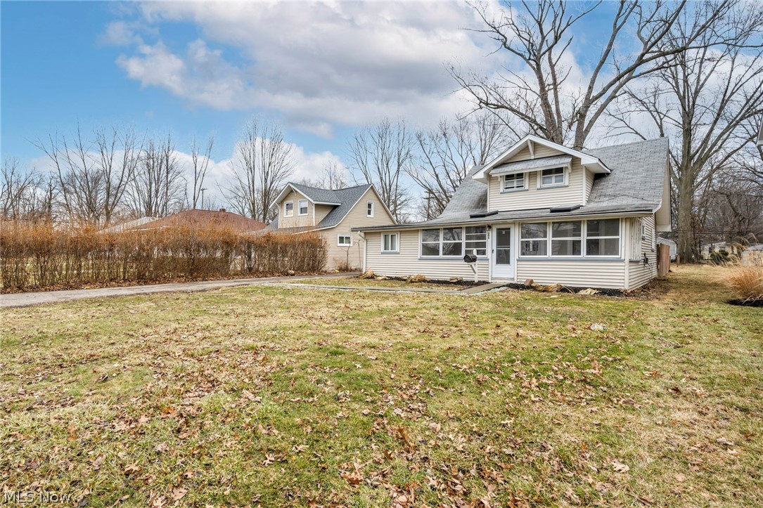 295 E 238th Street Euclid OH 44123