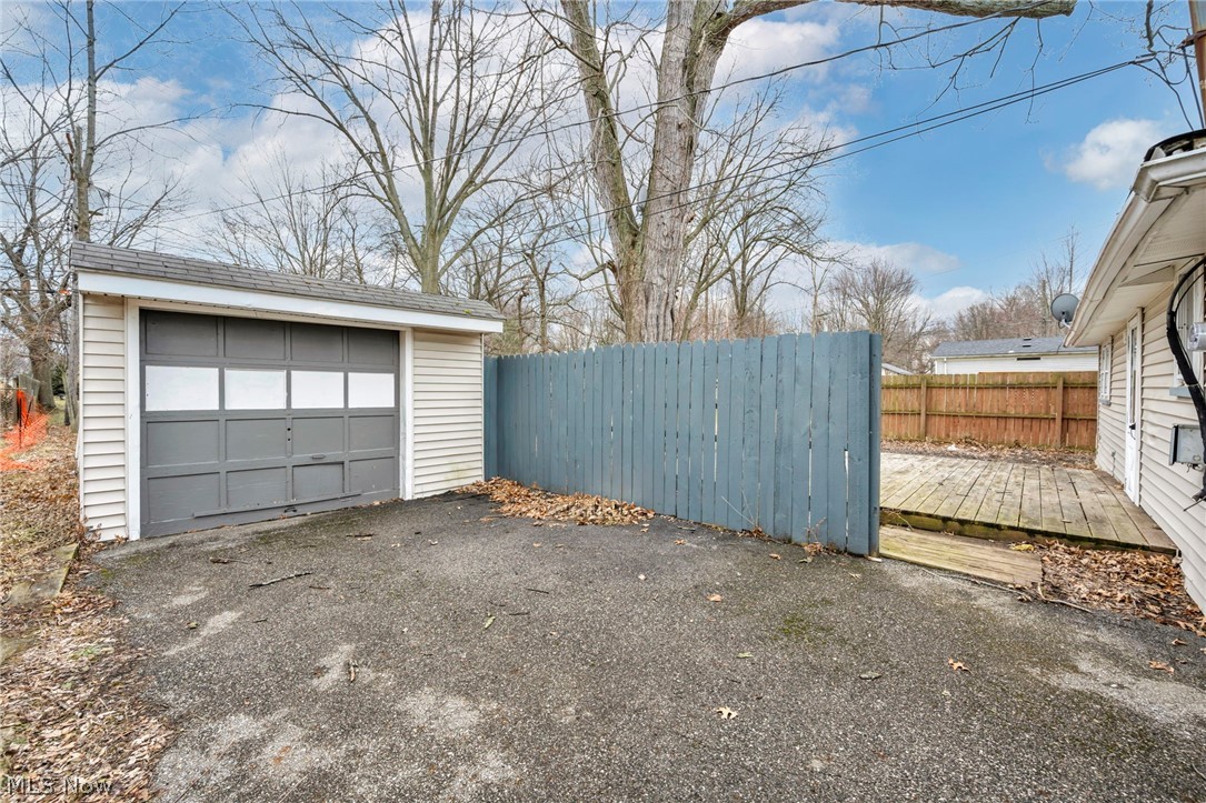 295 E 238th Street Euclid OH 44123