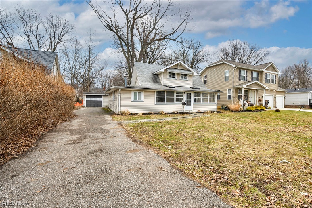 295 E 238th Street Euclid OH 44123