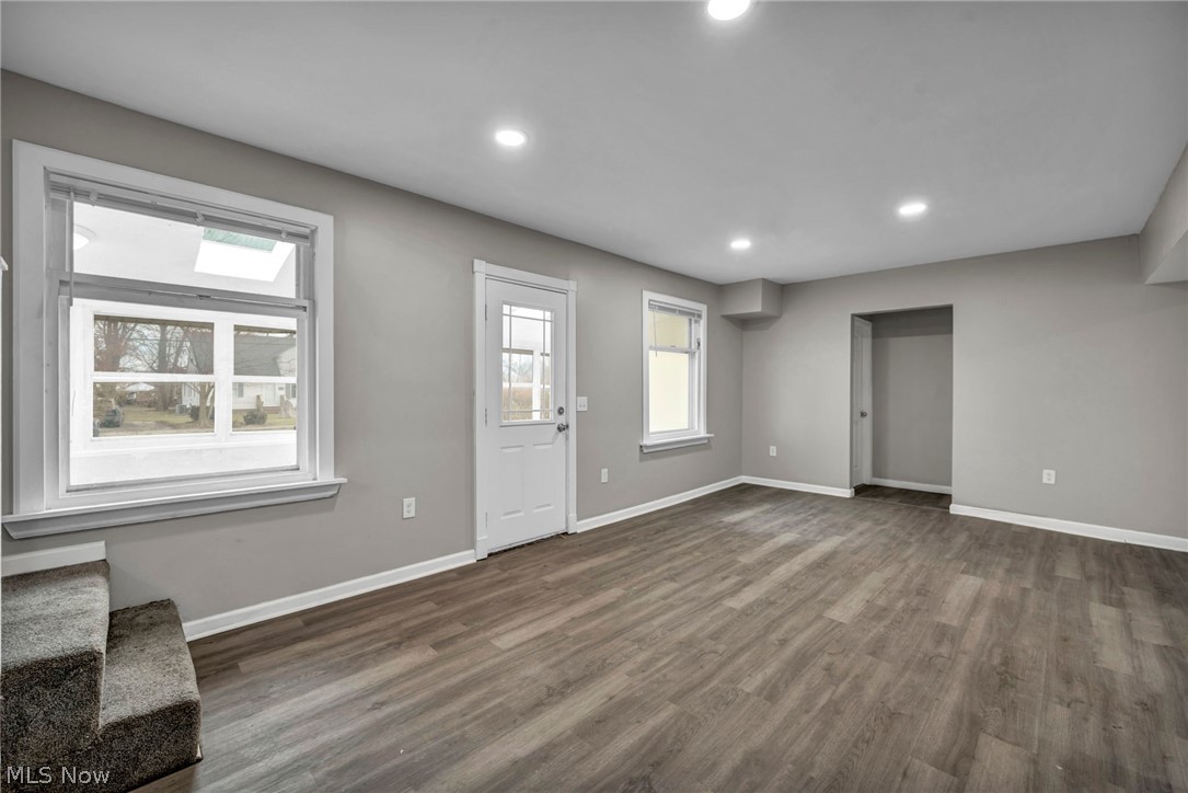 295 E 238th Street Euclid OH 44123