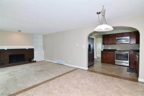 1190 Belrose Avenue Mayfield Heights OH 44124