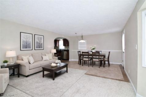 1190 Belrose Avenue Mayfield Heights OH 44124