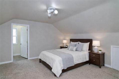 1190 Belrose Avenue Mayfield Heights OH 44124