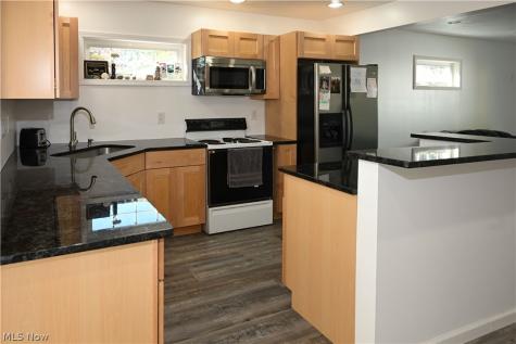 2777 Elton Street Streetsboro OH 44241
