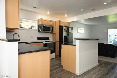 2777 Elton Street Streetsboro OH 44241