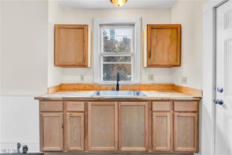 62 E Market Street Alliance OH 44601