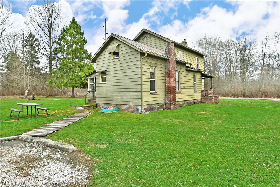 5013 King Graves Road Vienna OH 44473