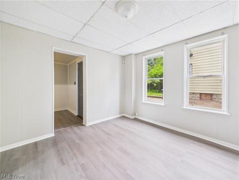 448 E Voris Street Akron OH 44311