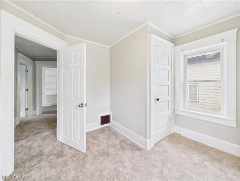 448 E Voris Street Akron OH 44311