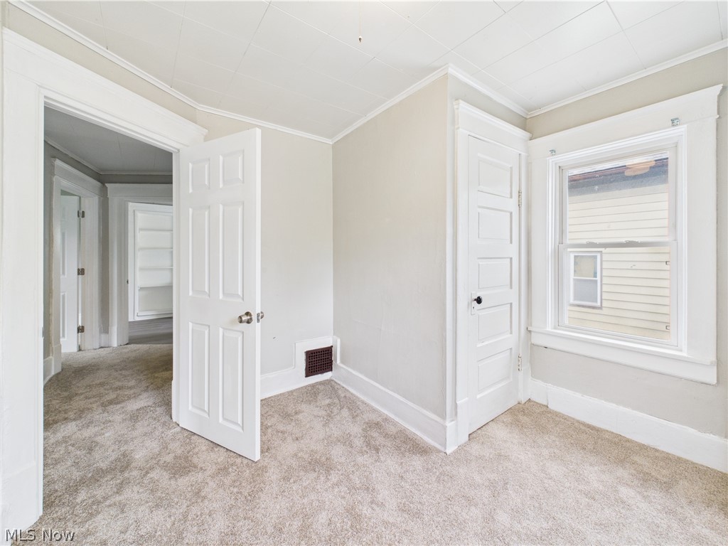 448 E Voris Street Akron OH 44311