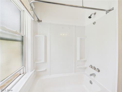448 E Voris Street Akron OH 44311