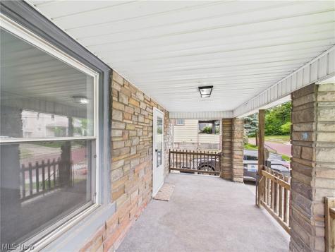 448 E Voris Street Akron OH 44311