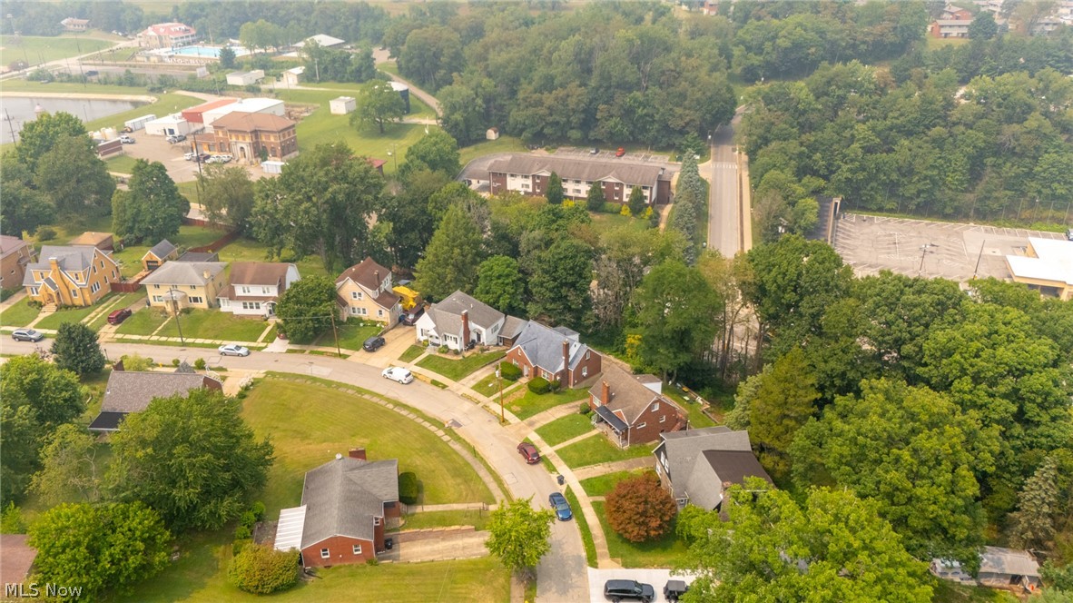 1496 Columbus Circle Steubenville OH 43952