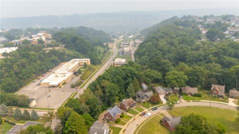 1496 Columbus Circle Steubenville OH 43952