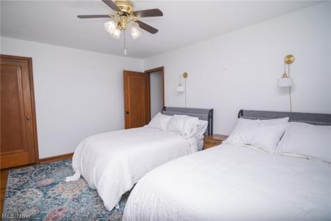 1496 Columbus Circle Steubenville OH 43952