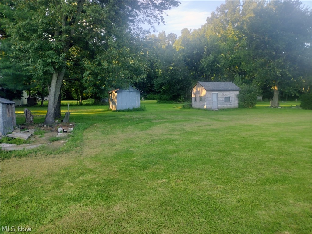 11566 Homestead Avenue NE Alliance OH 44601